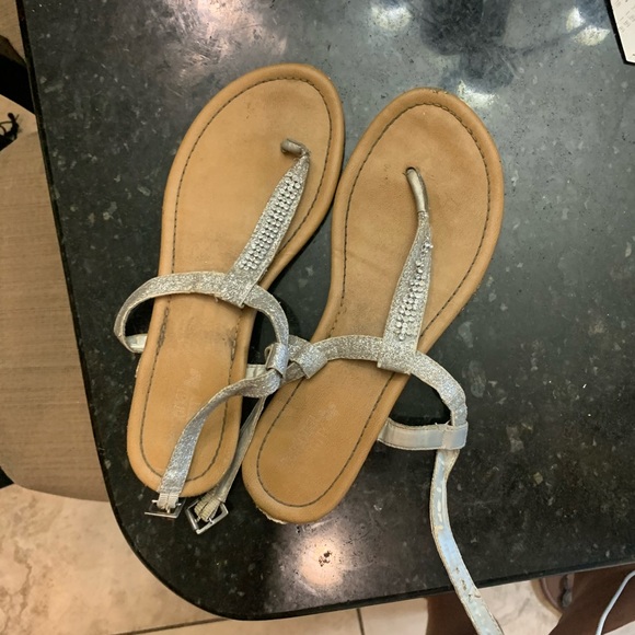 Assorted sandals - Picture 3 of 6